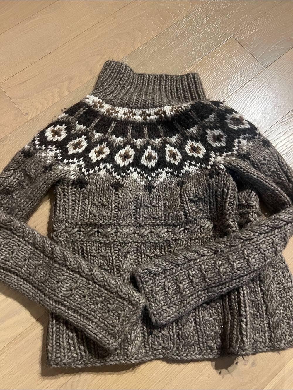 Abercrombie & Fitch Brown Fair Isle Cable-Knit Cardigan - Picture 3 of 3